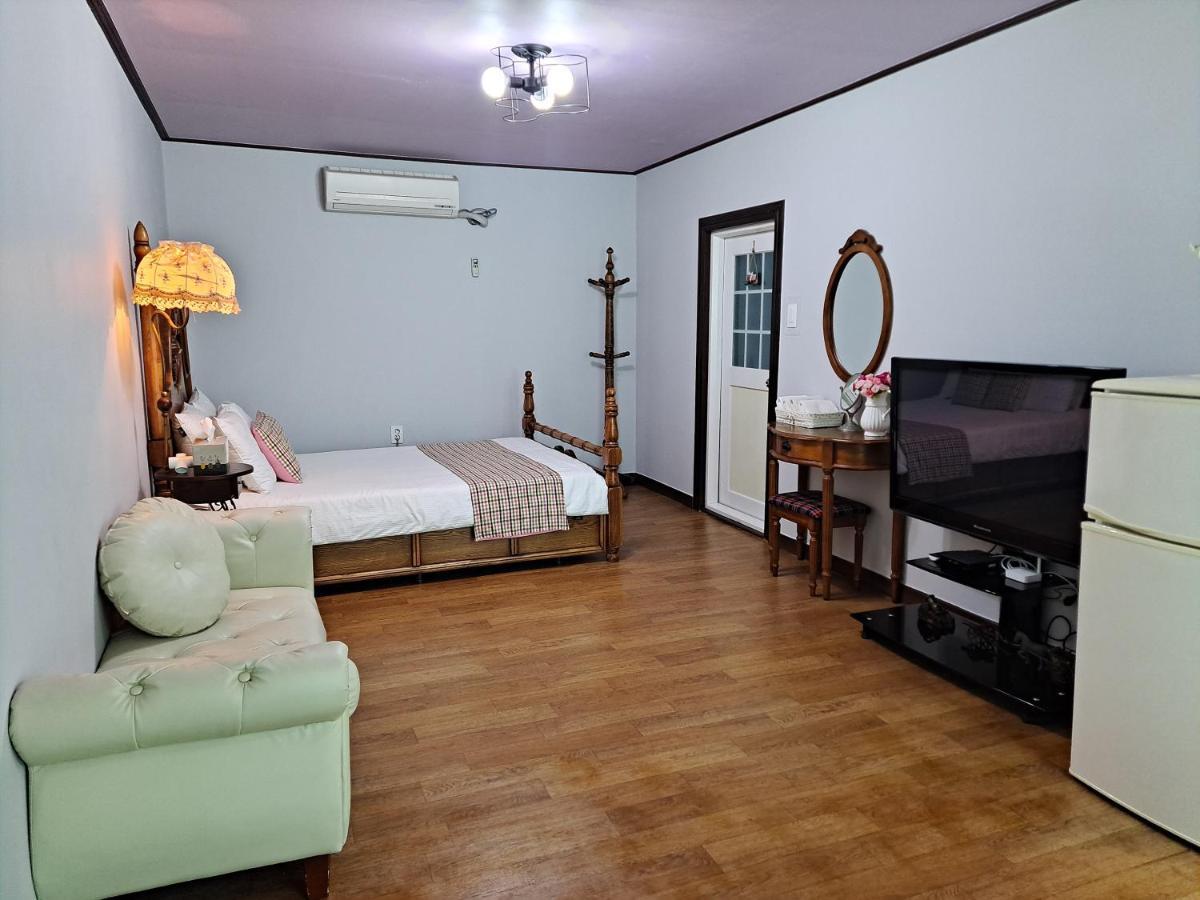 Charm Pension Капхьон Екстериор снимка